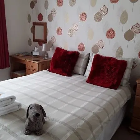 Konukevi The Almar 3*